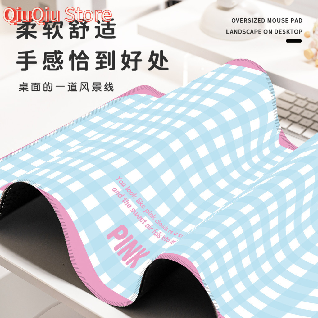 Mouse pad oversized menina de  - Yellow Desk Setup avaliação e preço