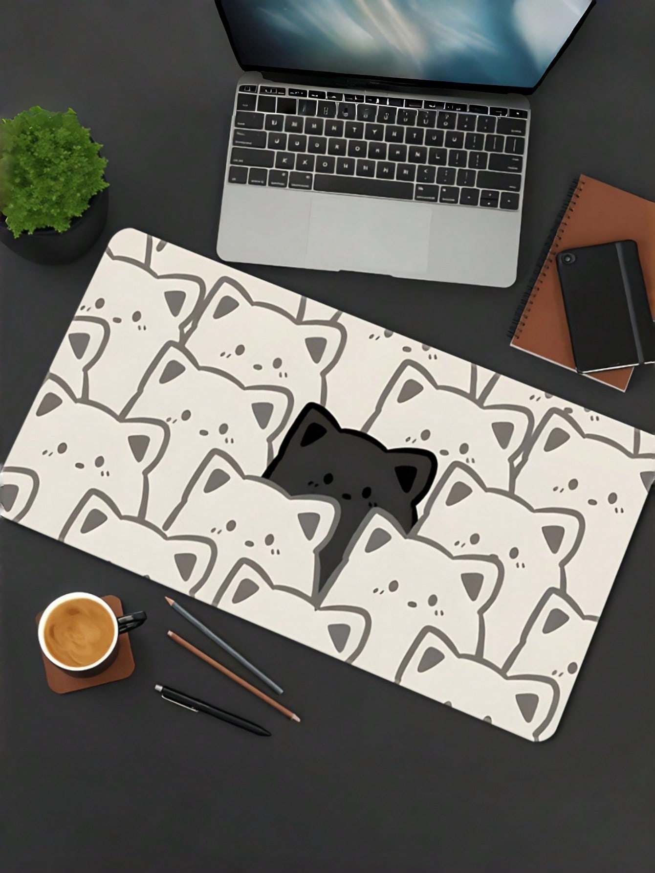 Mouse Pad Grande de Alta Quali - Desk Setup Black And White avaliação e preço